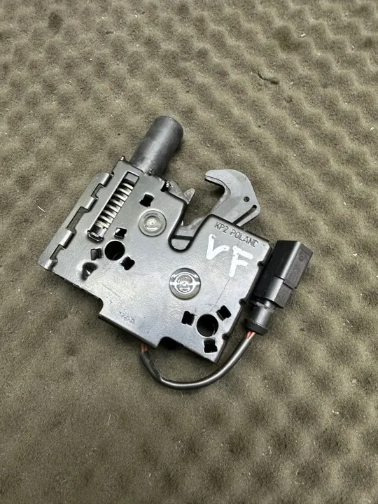 3V0823509B Motorhuv Lås Skoda Superb III image 2