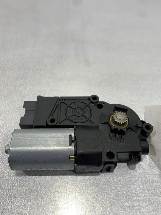 Jaguar F-Pace Schiebedachmotor OEM FBZ18694 image 4