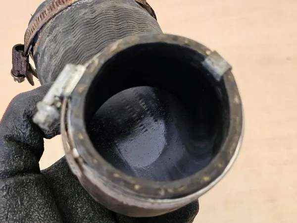 Turbo Intercooler Schlauch Volvo V40 2.0 D3 D4 31319741 image 3