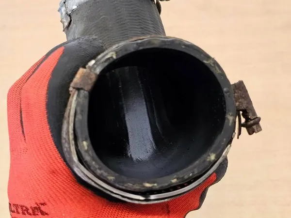 Turbo Intercooler Schlauch Volvo V40 2.0 D3 D4 31319741 image 4