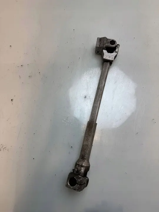 BMW 1 F20 F21 1995cm3 Diesel Cross Joint 21332 image 1