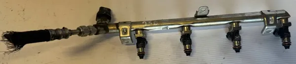 OEM 04E129041F Rail de inyección para VW Golf VII 1.4 TSI image 3