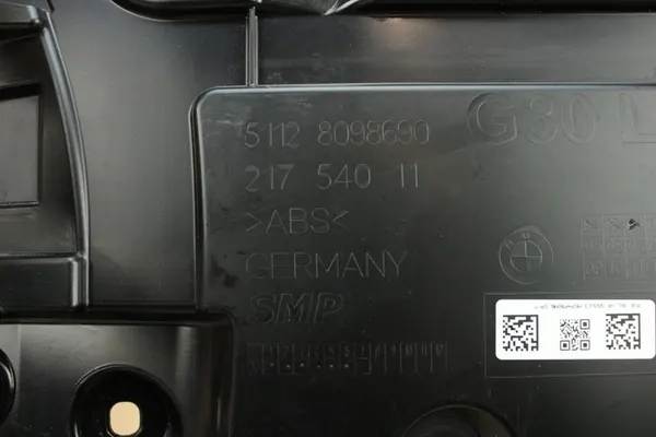 Scivolo di montaggio paraurti posteriore destro BMW G30 LCI OEM 8098690 image 10