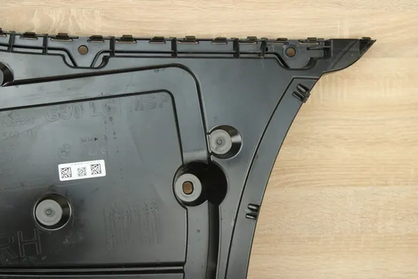 Scivolo di montaggio paraurti posteriore destro BMW G30 LCI OEM 8098690 image 3