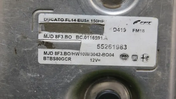 Computador Motor Usado OEM 55261983 MJD8F3.BO image 3