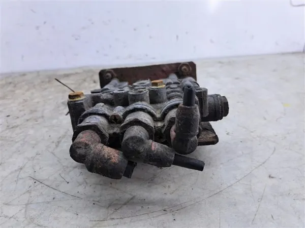 Soupape électromagnétique OEM 4729000630 Renault Midlum image 5
