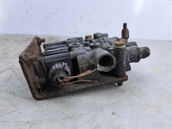 Soupape électromagnétique OEM 4729000630 Renault Midlum image 6