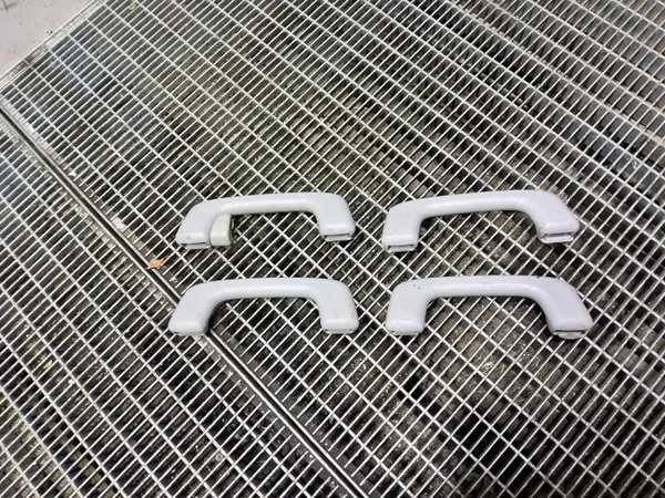 Hyundai i40 Dachgriff-Set OEM SKE57130 image 2