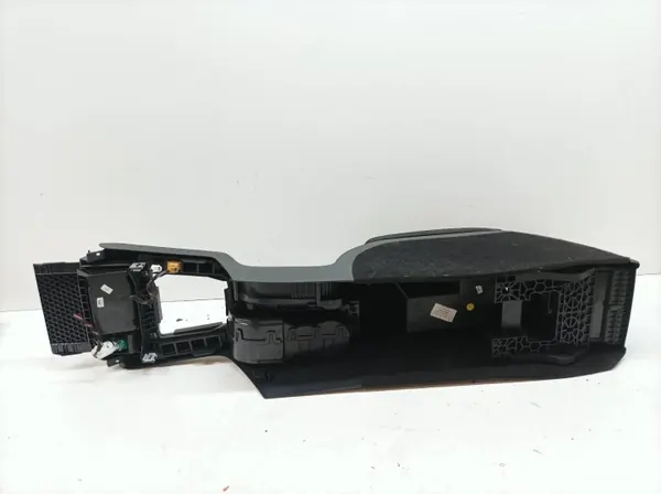 OEM 5907911252731 Accoudoir Console Skoda Superb II image 4