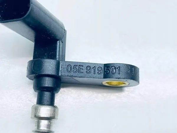 Capteur de température du liquide de refroidissement VW 1.5L 2023 05E919501 image 5