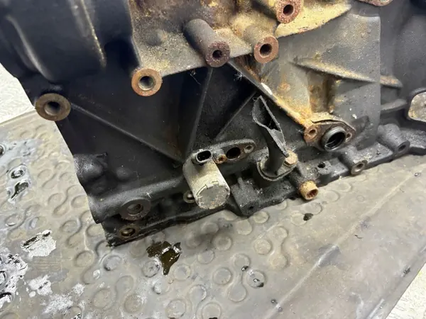 Bloc moteur Volkswagen OE 04L023A d'occasion - Diesel image 6