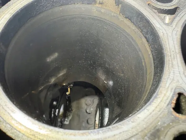 Bloc moteur Volkswagen OE 04L023A d'occasion - Diesel image 8