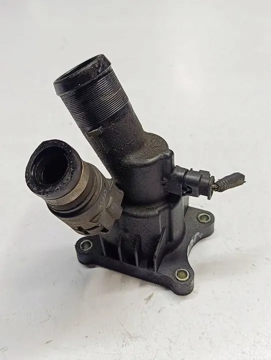 Volvo XC90 2018 Carcasa de termostato 31439968 image 2