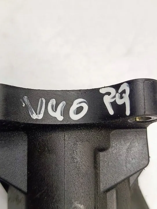 Volvo XC90 2018 Carcasa de termostato 31439968 image 4