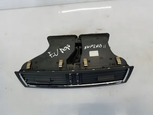 Grille de ventilation centrale Skoda Superb II OEM image 3