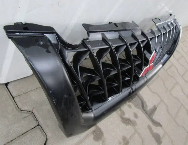 Front Bumper Grill MITSUBISHI PAJERO SPORT 98-2002 OEM image 3