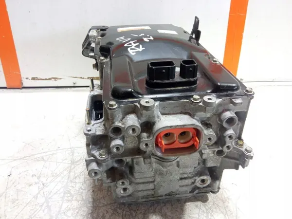 Toyota RAV4 Spanningsomvormer OEM G92A042010 image 4