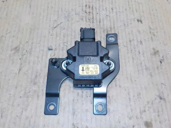 Kia Venga ESP-moduuli OEM 95690-1Y000 Käytetty image 2