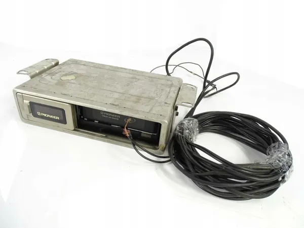 Pioneer CDX-P630S CD-wisselaar voor Mercedes S-klasse W140 image 2