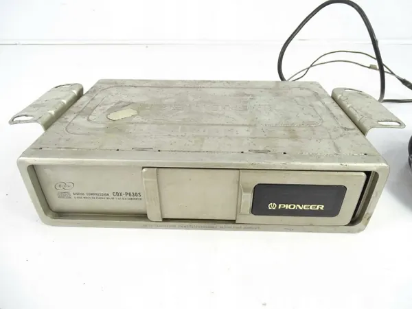 Pioneer CDX-P630S CD-wisselaar voor Mercedes S-klasse W140 image 3