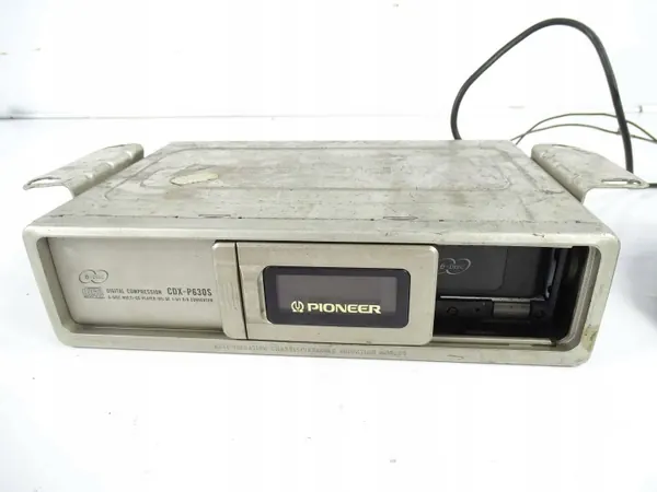 Pioneer CDX-P630S CD-wisselaar voor Mercedes S-klasse W140 image 4