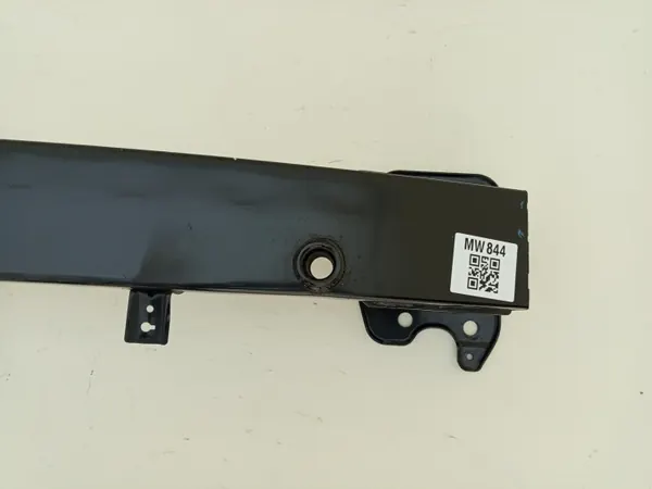 OEM 64900-N7010 etupuskurin vahvike käytetty image 7