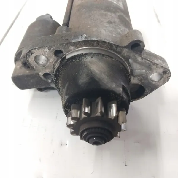 Motor de arranque Nissan X-Trail 2.2 DI OE 233008H801 image 2