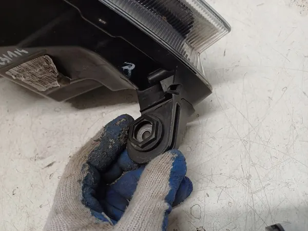 SKODA FABIA II ROOMSTER LIFT 10- FAROL ESQUERDO 5J1941017D image 6