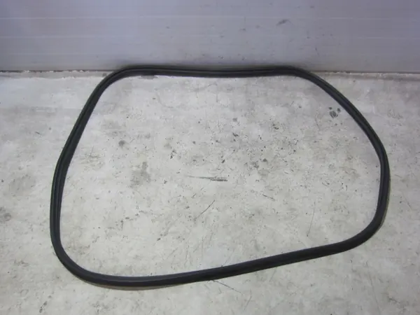 Junta de porta-malas Volvo XC90 OEM 31662424 image 5