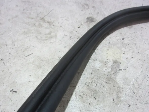Junta de porta-malas Volvo XC90 OEM 31662424 image 9