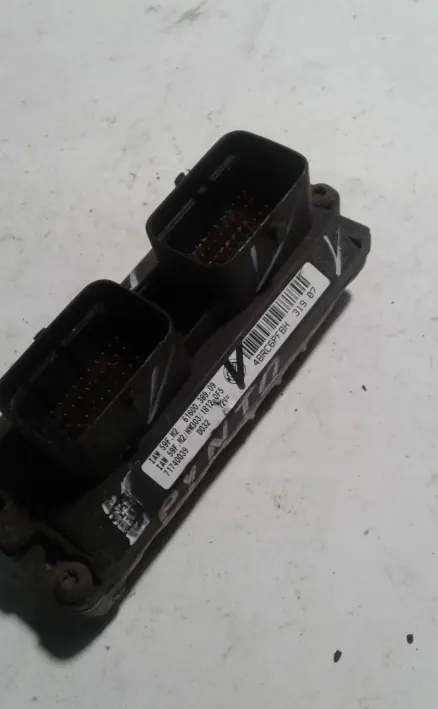 Unidade de controle do motor Fiat Punto Evo 71740039 image 2