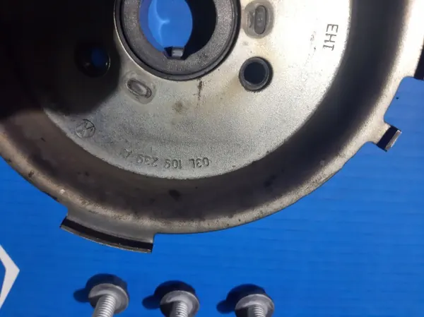Nokkenasriemschijf OEM 038109111E voor VW 2.0 TDI image 3