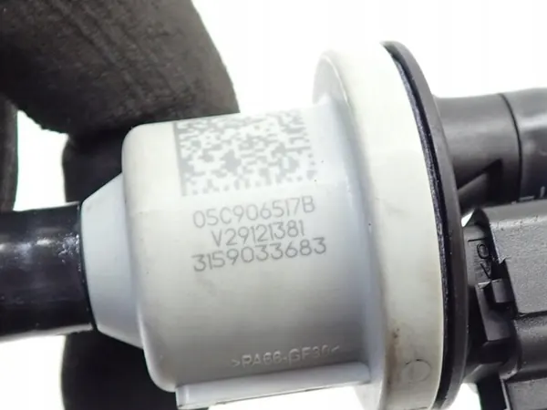 Kraftstoffsensorventil OEM 05C906517B für Skoda Fabia IV image 8
