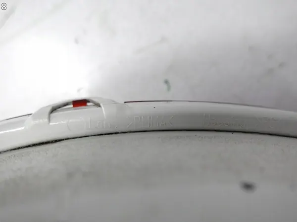 TOYOTA YARIS III LIFT 14-17 FAROL DE NEBLINA TRASEIRO ESQUERDO image 9