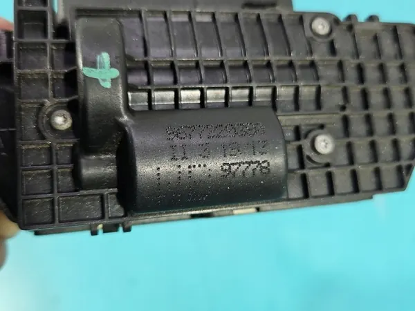 Bagagelås 3PIN Bak 9677220380 Citroen C-Elysee II image 8