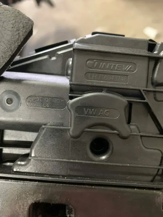 Fram vänster dörrlås Passat B8 Arteon Tiguan image 6