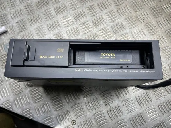 Cambiador CD/DVD Toyota Land Cruiser J120 OEM 8627060070 image 4