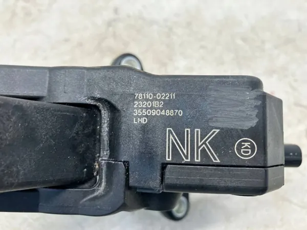 Pédale d'accélérateur OEM OYT26952 pour Toyota Corolla E21 Hybride image 3