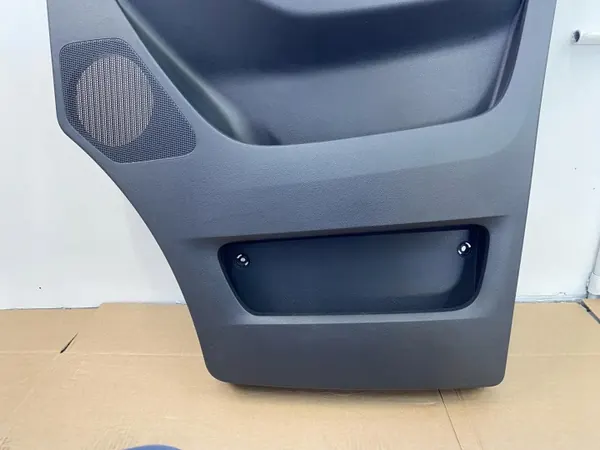 Panneau de Porte Avant Droit Mercedes Sprinter 2019 OEM A9077272300 image 3