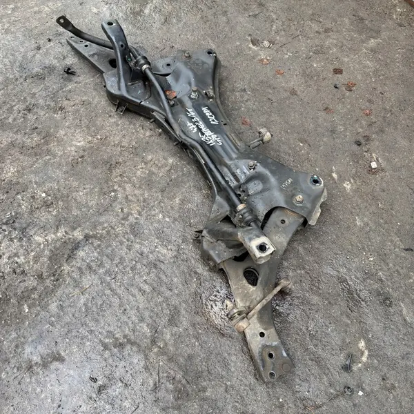 Sous-cadre de suspension avant Hyundai IX35 1.7 CRDI image 4