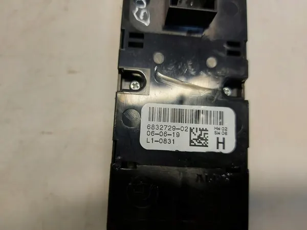 Brytarepanel BMW G05 X5 3.0d 2019 6832729-02 image 3