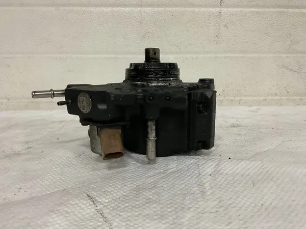 Brandstofpomp Chevrolet OE 96868903 image 8