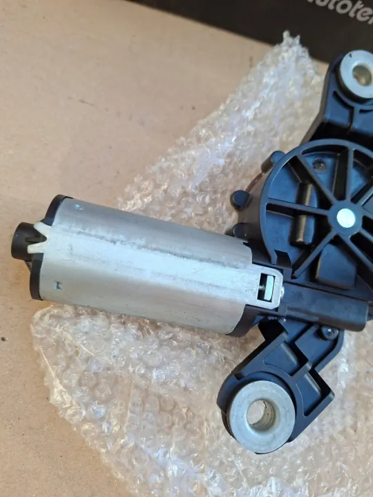 Motor limpiaparabrisas trasero OEM 1K6955711C VW image 4