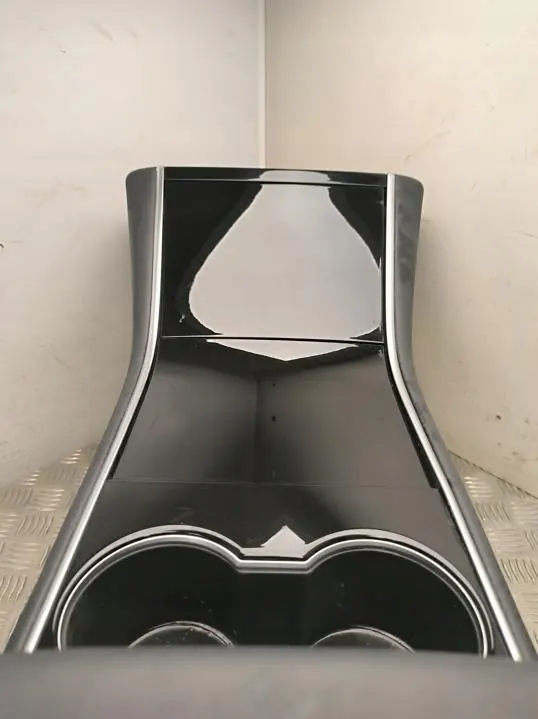 Tesla Model 3 2020 mittkonsoll OEM 108789700B image 5