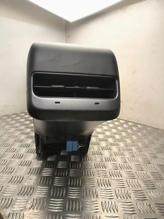 Tesla Model 3 2020 mittkonsoll OEM 108789700B image 6