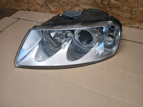Farol Dianteiro Direito Volkswagen Touareg I 02-06 image 2