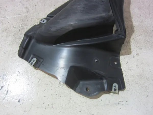 BMW X5 F15 Alempi Puskuri Lokasuoja Vasen OEM 51717304045 image 4