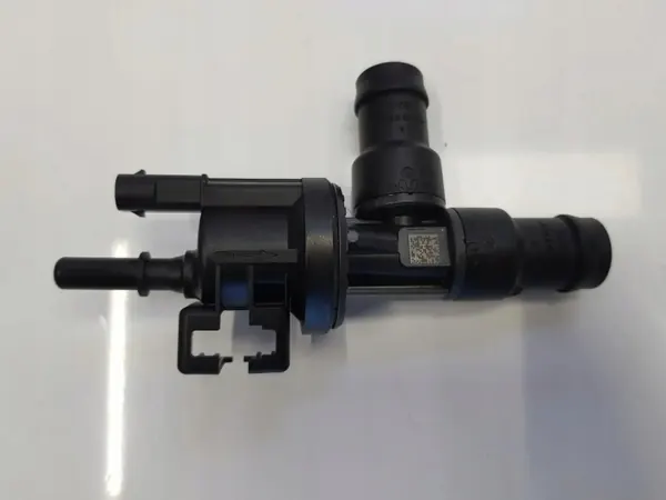 BMW Polttoainesäiliön Ilmaventtiili - OEM Osa image 3