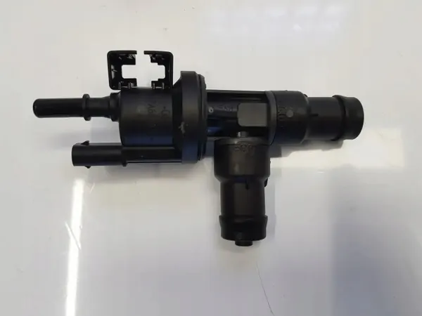 BMW Polttoainesäiliön Ilmaventtiili - OEM Osa image 4
