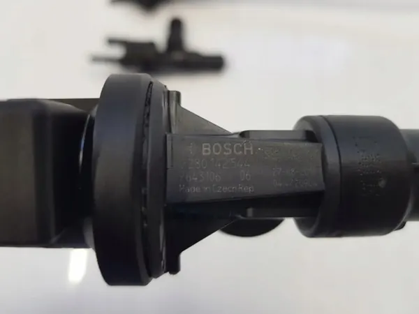 BMW Polttoainesäiliön Ilmaventtiili - OEM Osa image 5